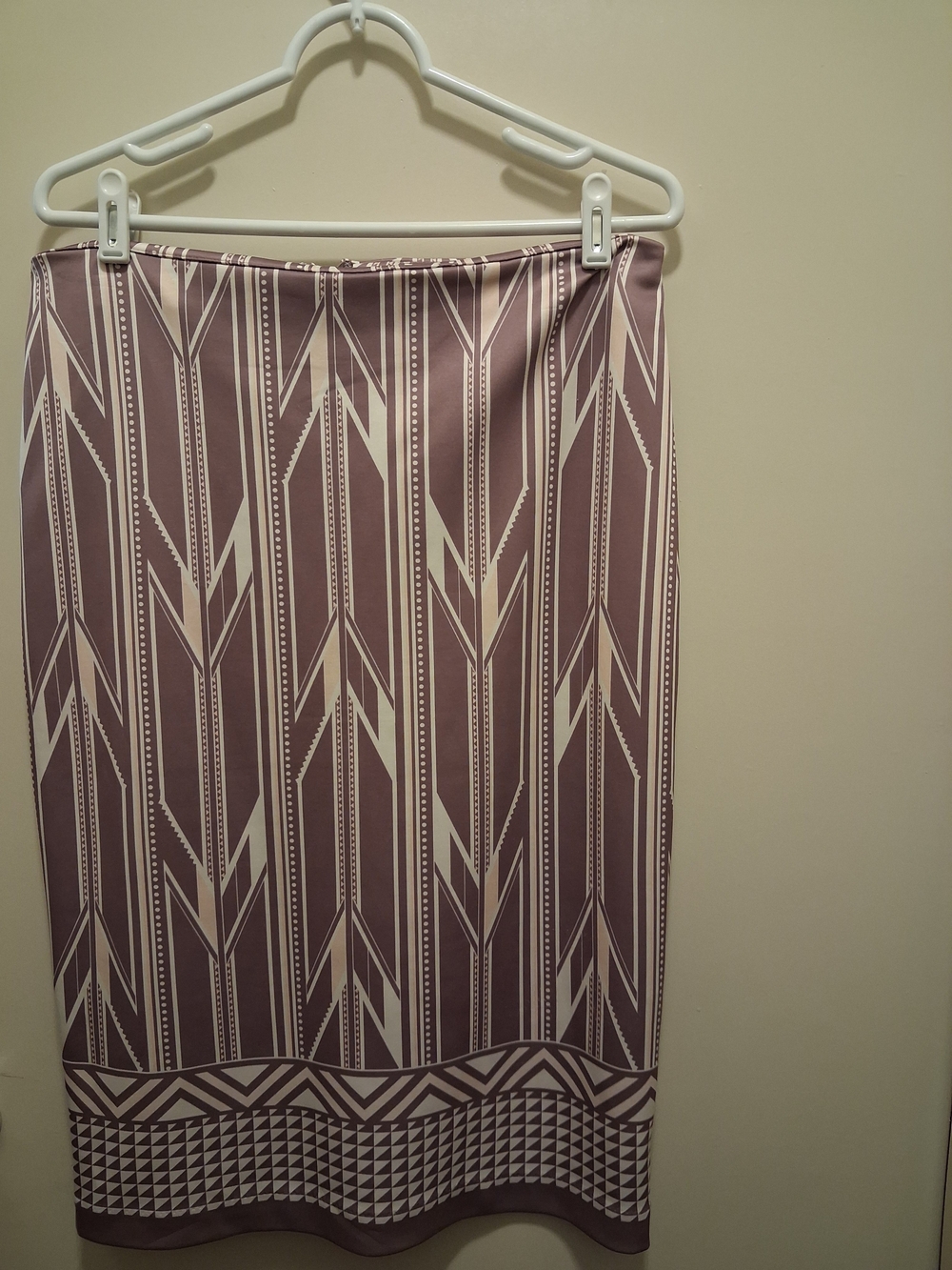 New York & Company Mauve and White Geometric Pencil Skirt
